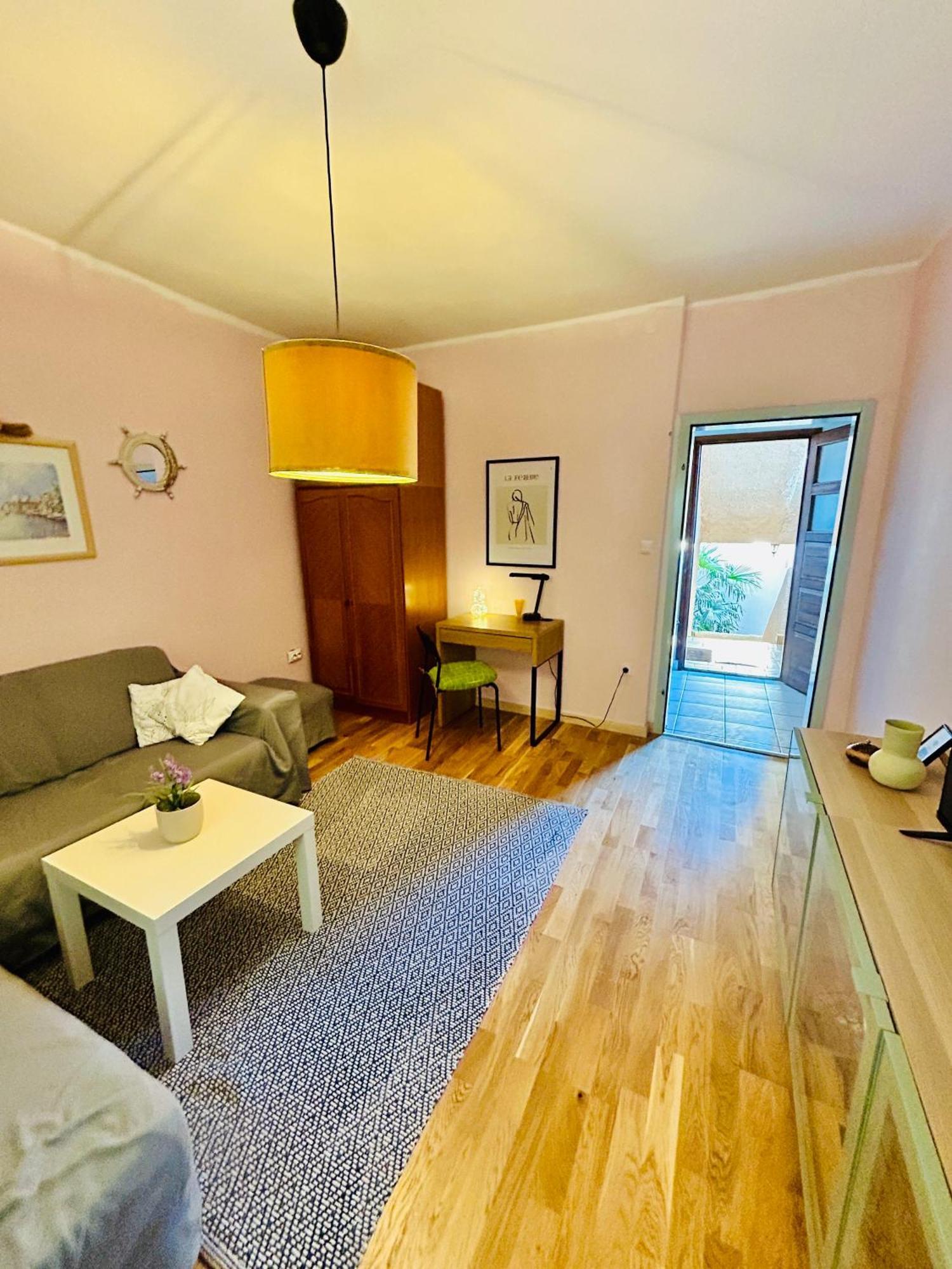 Appartamento House Maja Medolino Esterno foto